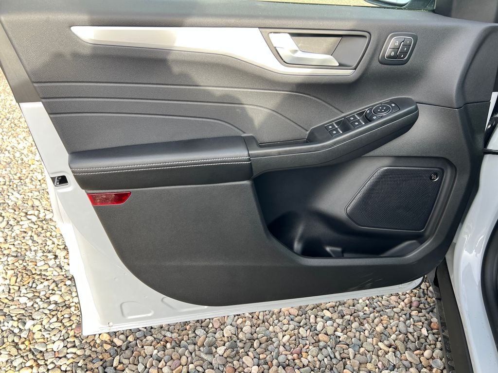 2025 Ford Escape Plug-In Hybrid Base