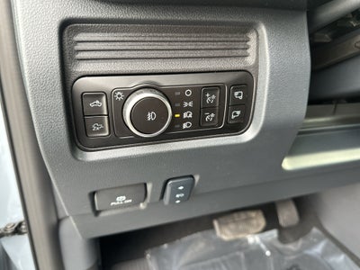 2027 Ford F-250 LARIAT 4WD Crew Cab 6.75' Box