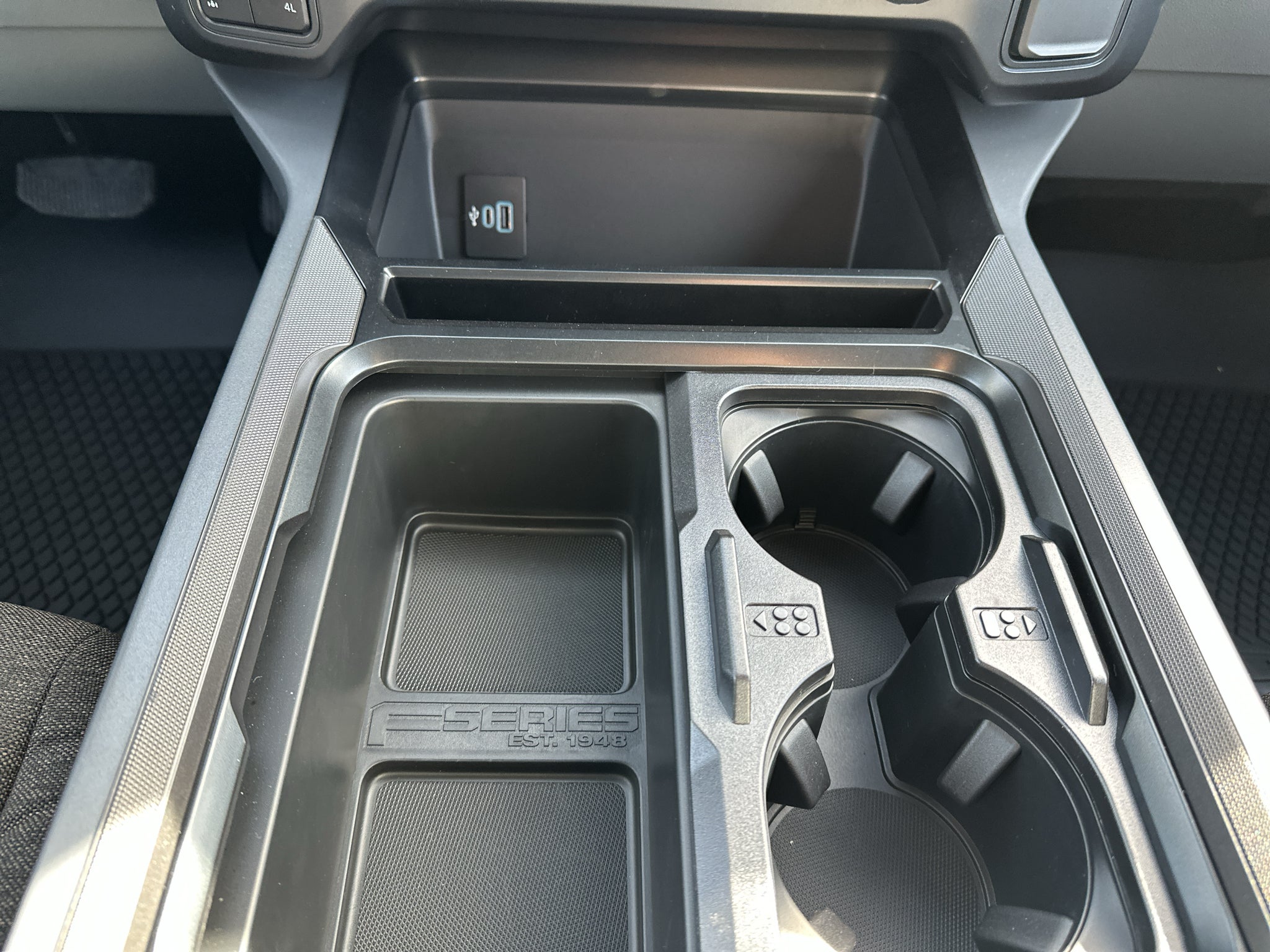 2027 Ford F-250 XLT 4WD Crew Cab 6.75' Box