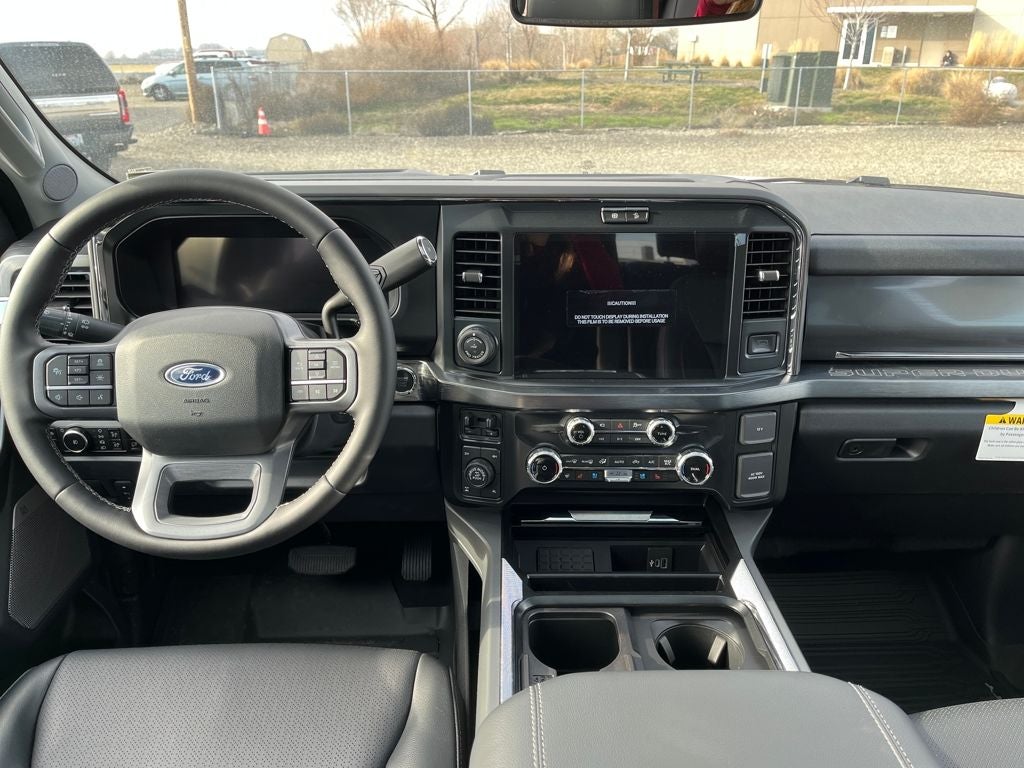 2025 Ford F-350SD Lariat