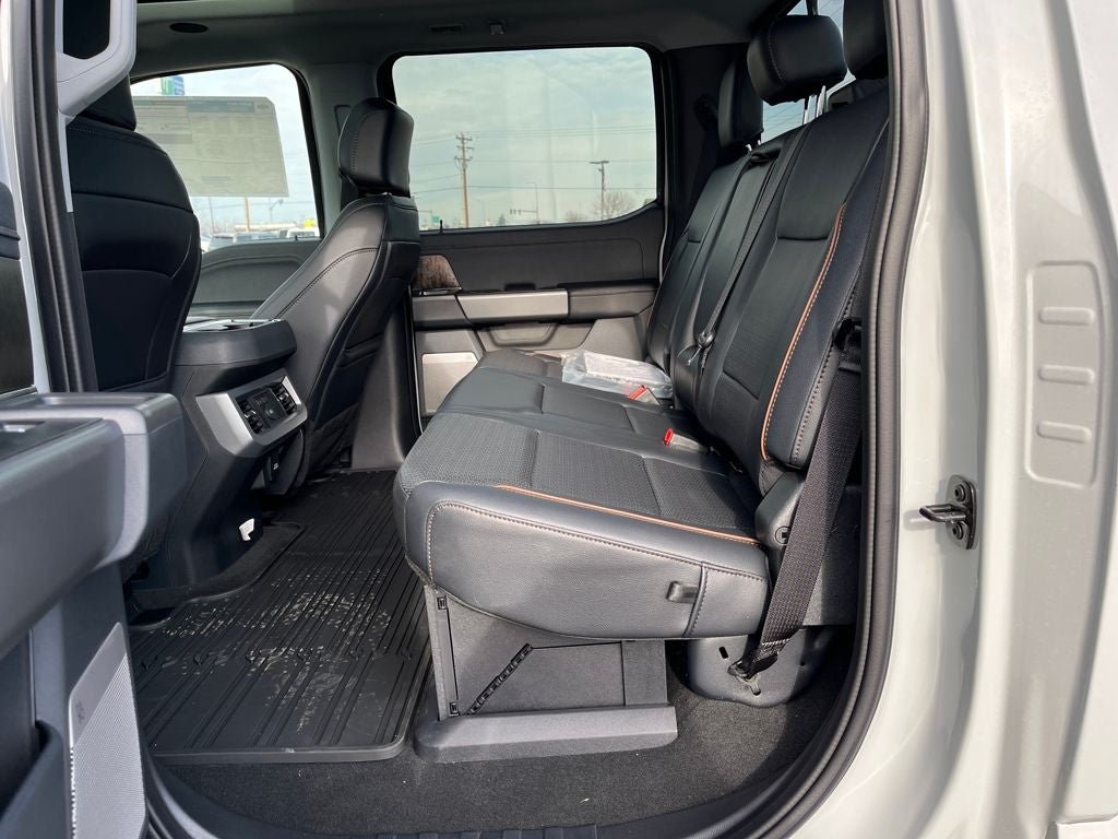 2025 Ford F-350SD Lariat