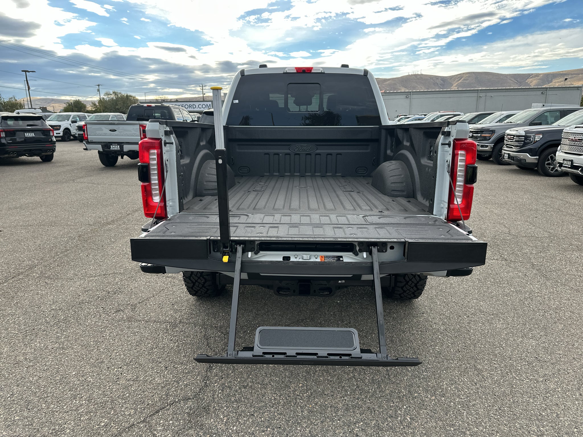 2026 Ford F-350 LARIAT