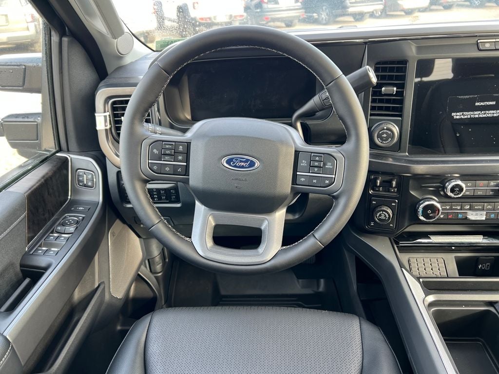 2025 Ford F-350SD Lariat