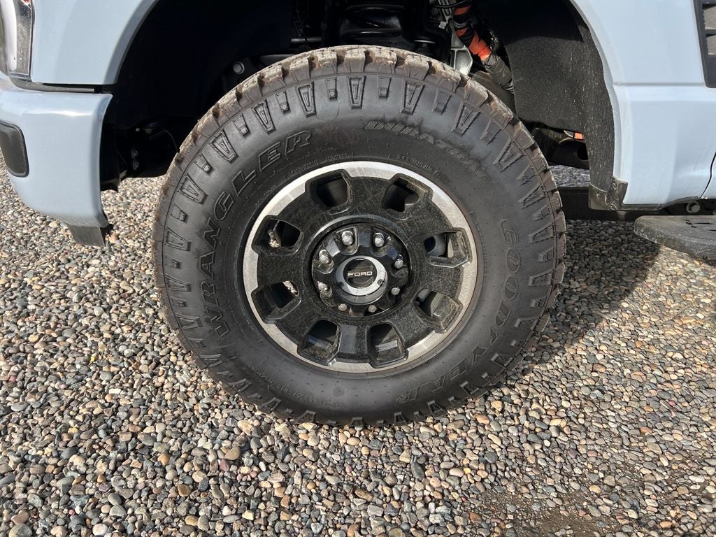 2025 Ford F-350SD Lariat