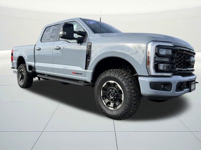 2025 Ford F-350SD Lariat