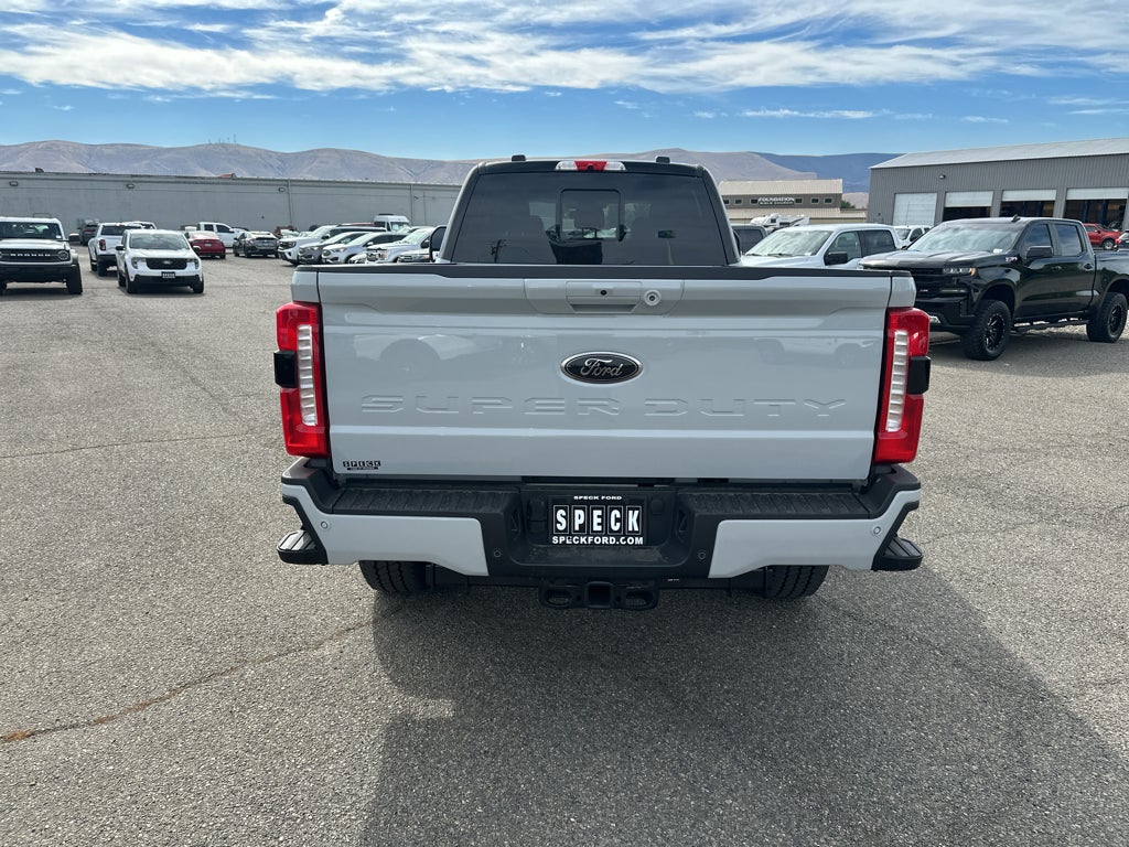 2026 Ford F-350 LARIAT 4WD Crew Cab 6.75' Box