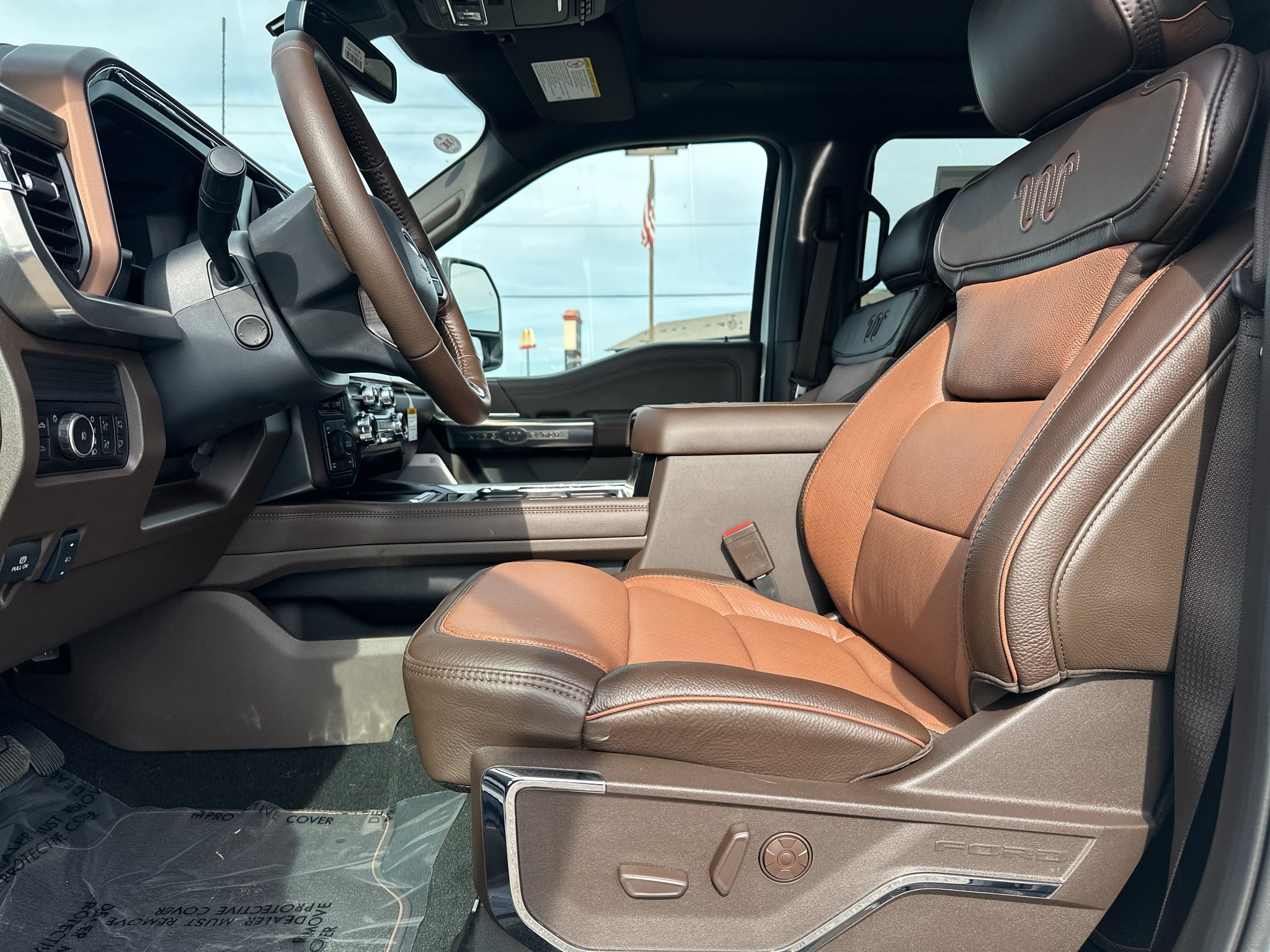 2027 Ford F-350 King Ranch 4WD Crew Cab 6.75' Box