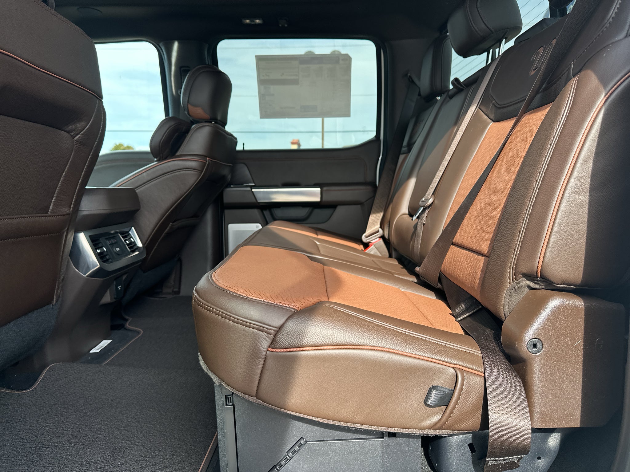 2027 Ford F-350 King Ranch 4WD Crew Cab 6.75' Box
