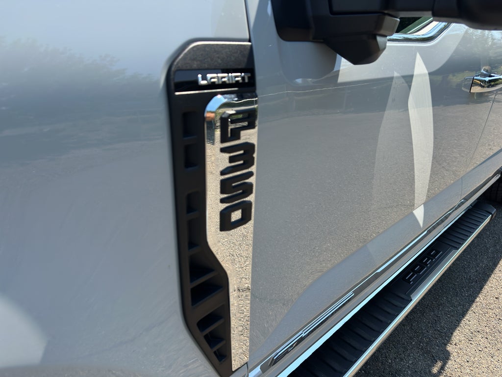 2026 Ford F-350 LARIAT 4WD Crew Cab 6.75' Box