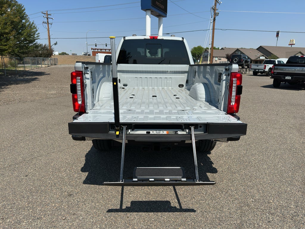 2026 Ford F-350 LARIAT 4WD Crew Cab 6.75' Box