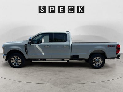 2026 Ford F-350 LARIAT 4WD Crew Cab 6.75' Box