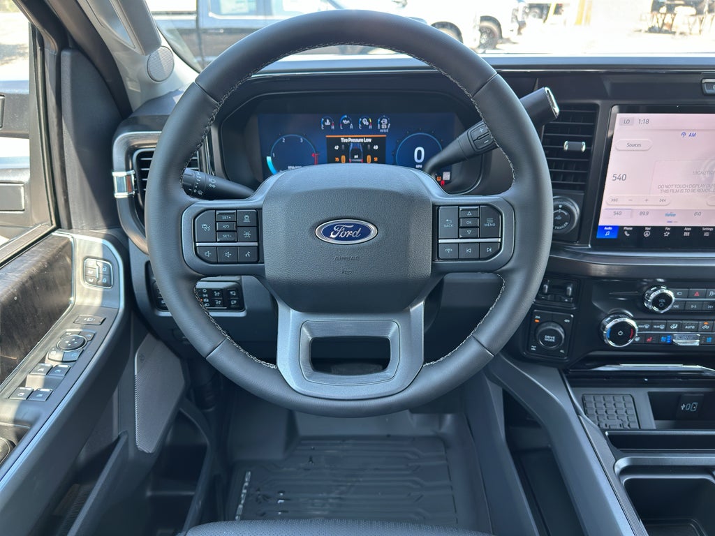2026 Ford F-350 LARIAT 4WD Crew Cab 6.75' Box