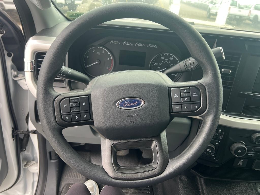 2025 Ford F-350SD XL