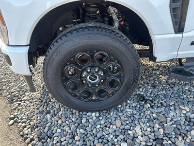 2025 Ford F-350SD Lariat