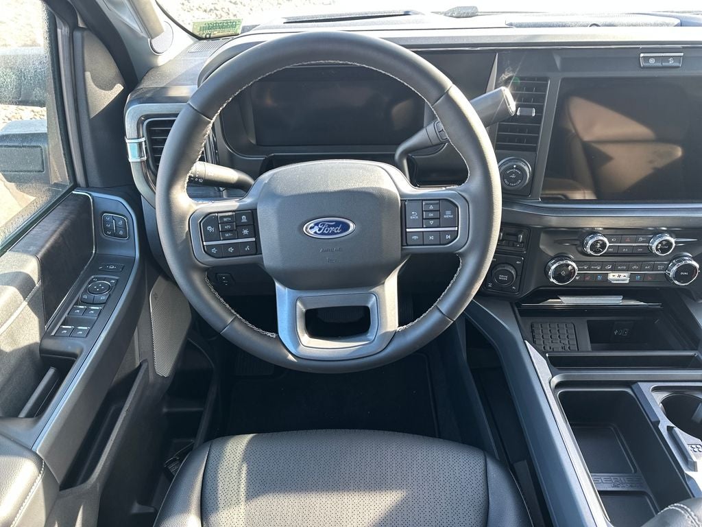 2025 Ford F-350SD Lariat