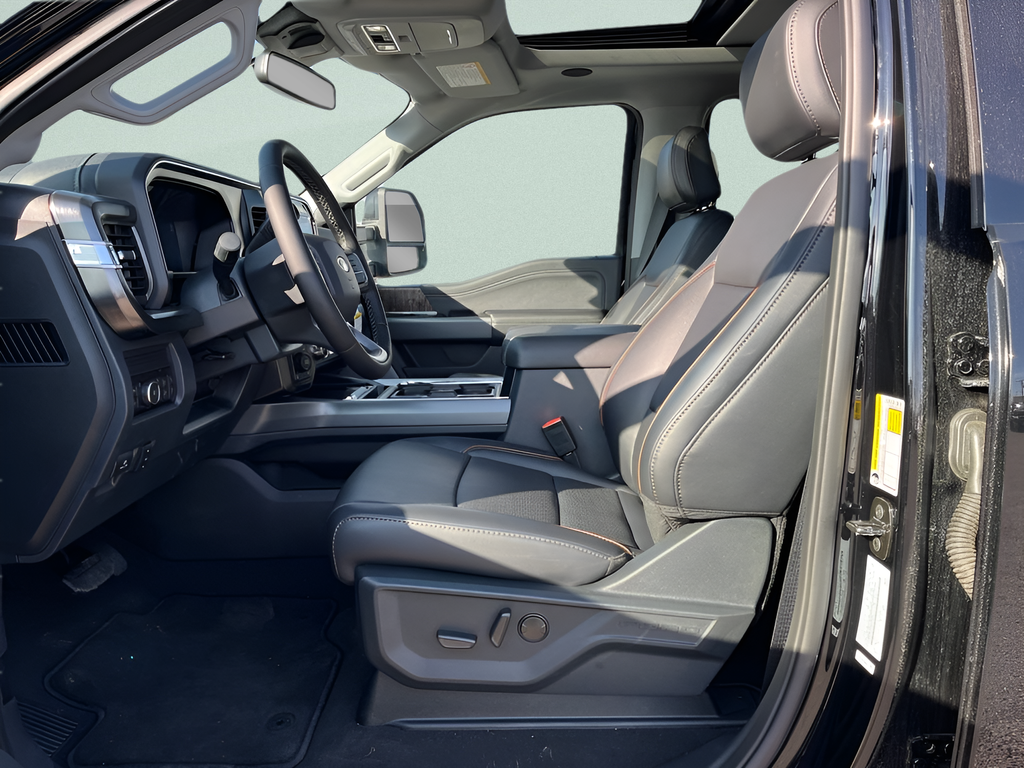 2025 Ford F-350SD Lariat