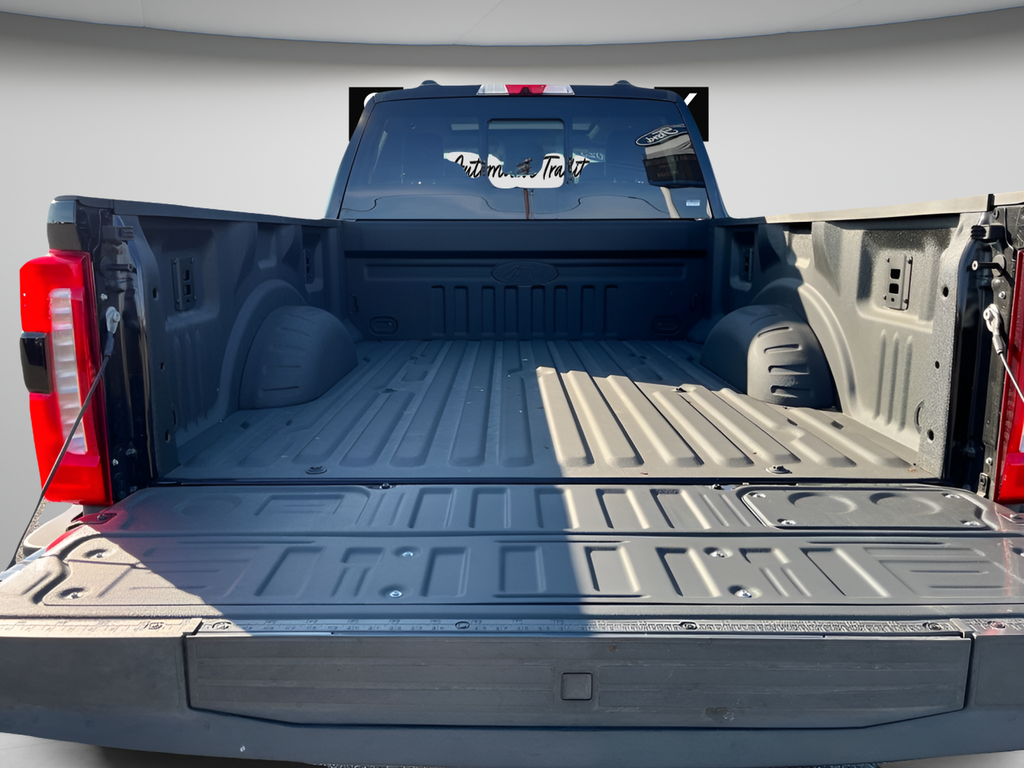 2025 Ford F-350SD Lariat