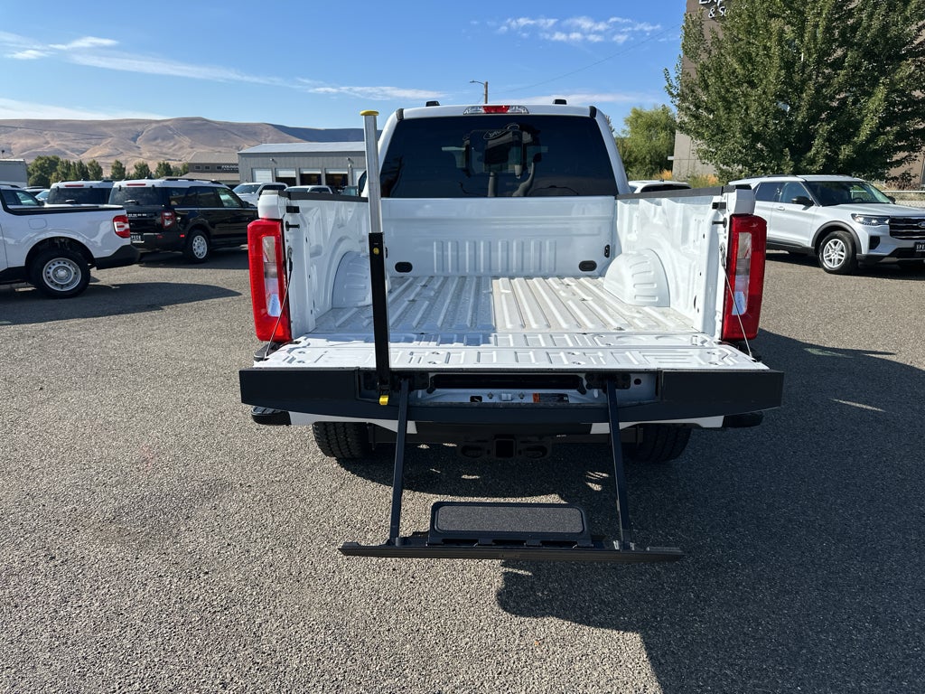 2026 Ford F-350 XL 4WD Crew Cab 6.75' Box
