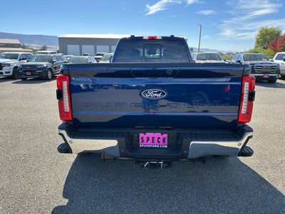 2027 Ford F-350 LARIAT