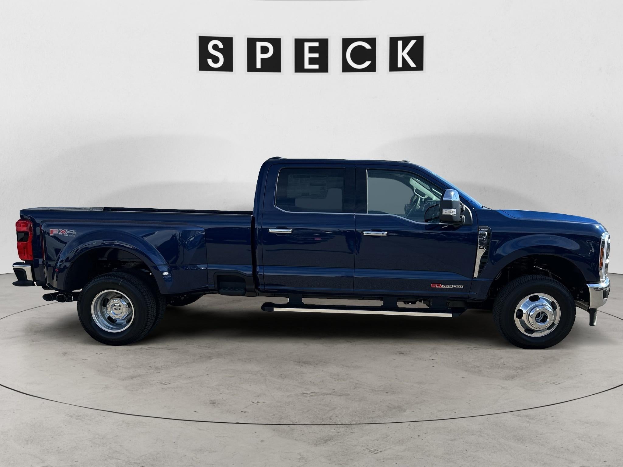 2027 Ford F-350 LARIAT