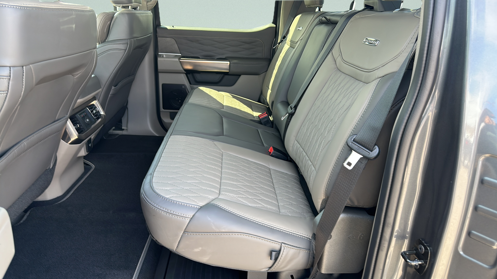 2026 Ford F-350SD Platinum DRW