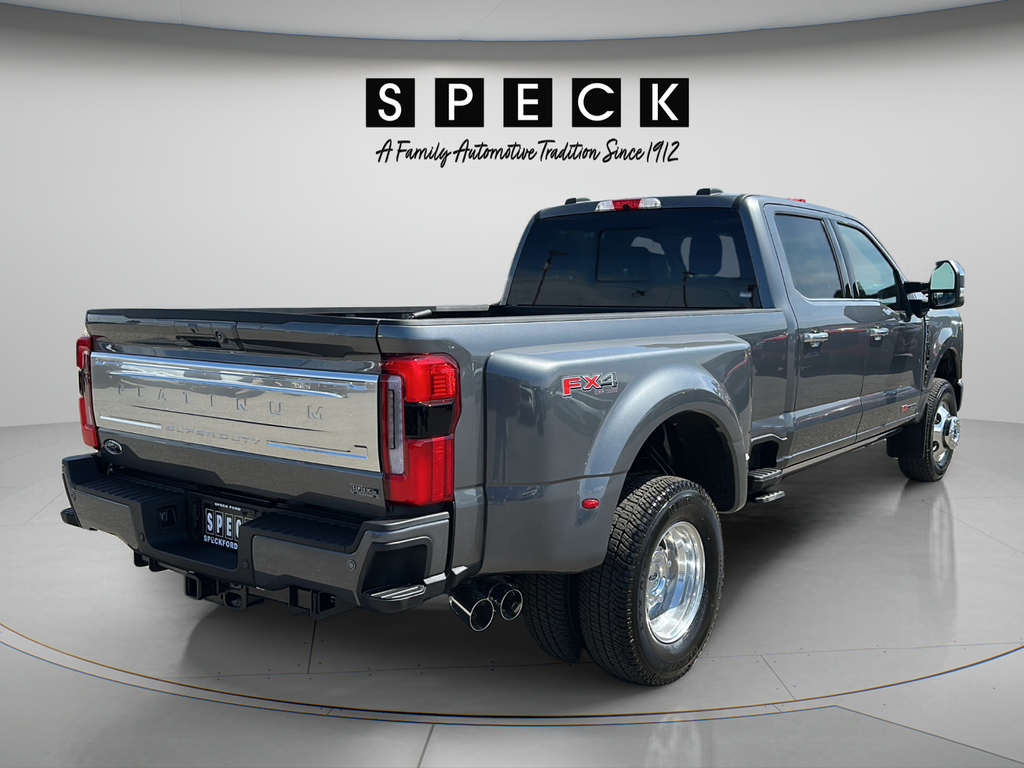 2026 Ford F-350SD Platinum DRW
