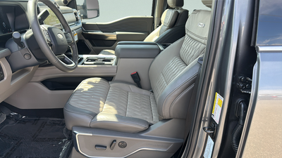2026 Ford F-350SD Platinum DRW