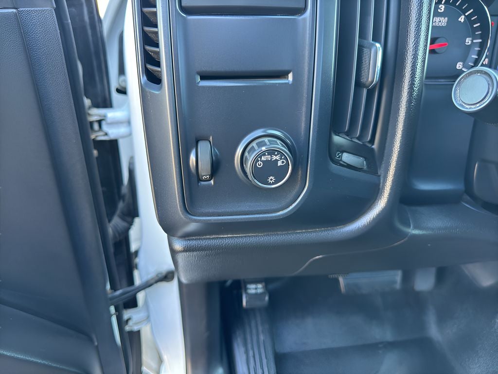 2014 GMC Sierra Base