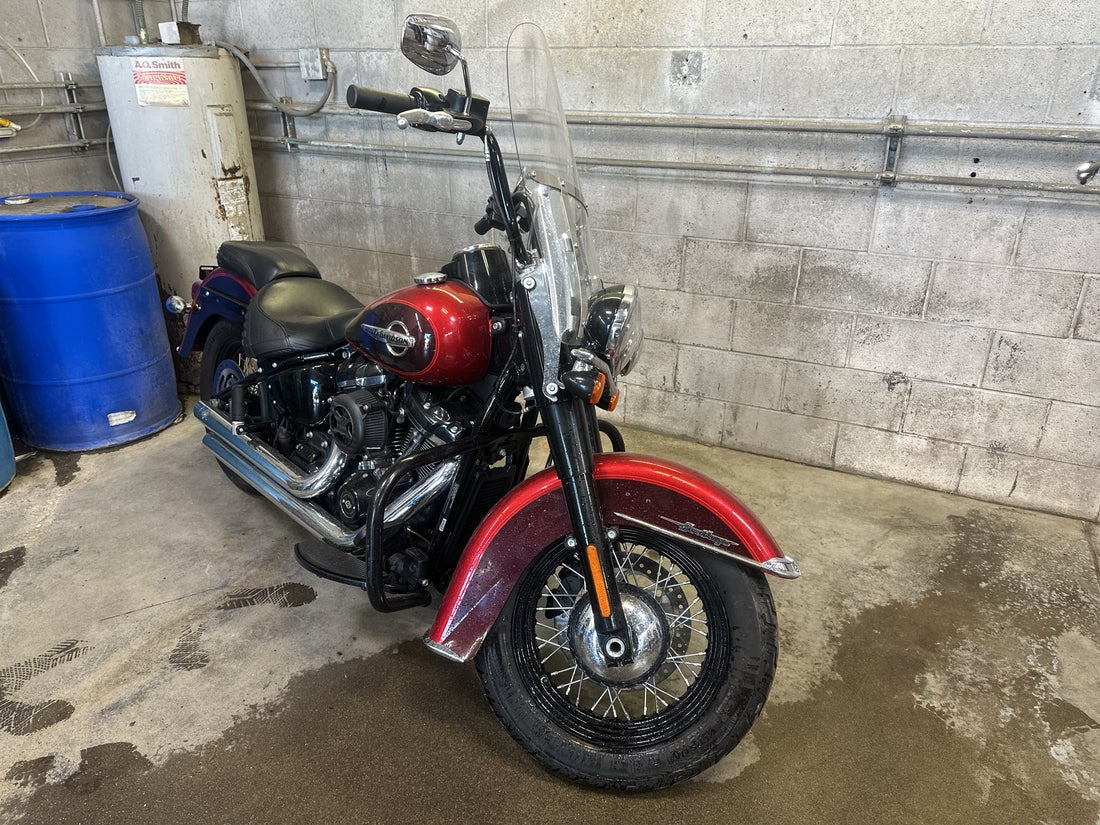 2019 Harley-Davidson FLHC Base — photo 1 of 1