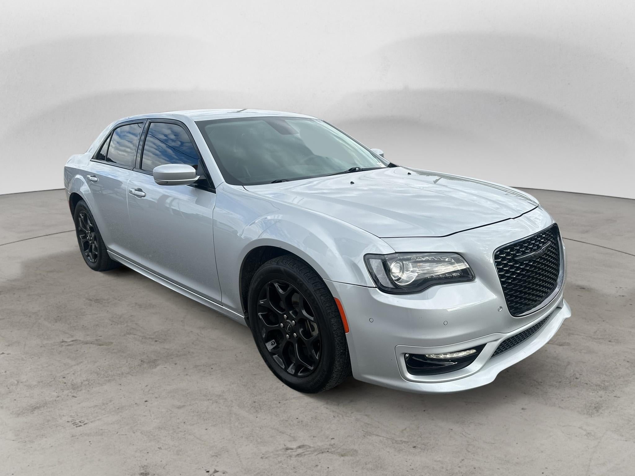 2022 Chrysler 300 300 Touring L