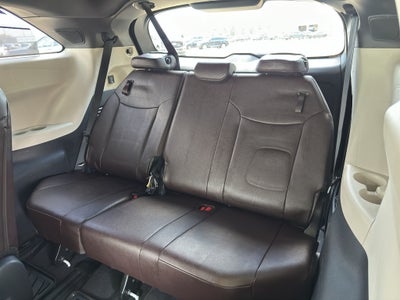 2023 Toyota Sienna Platinum