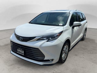 2023 Toyota Sienna Platinum
