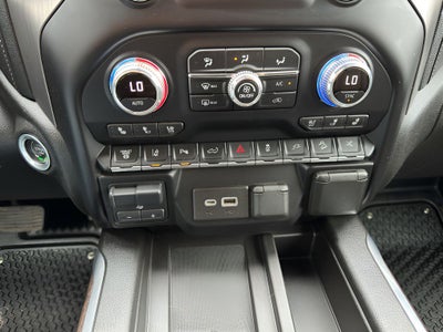 2022 GMC Sierra 3500 HD Denali