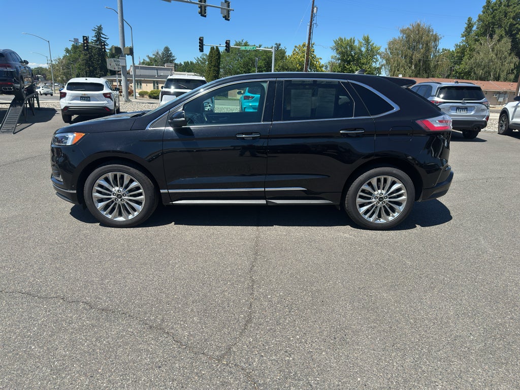 2021 Ford Edge Titanium