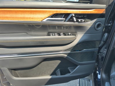 2022 Jeep Grand Wagoneer Series III