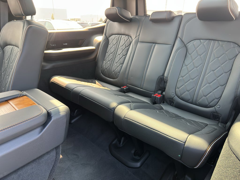 2022 Jeep Grand Wagoneer Series III