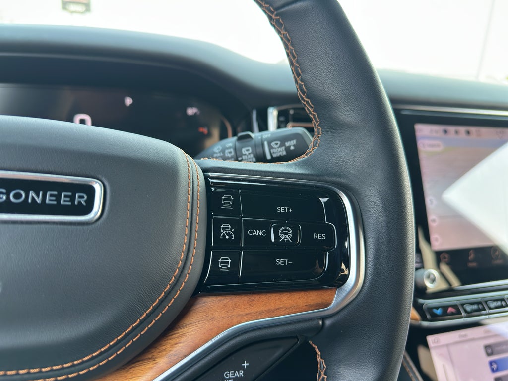 2022 Jeep Grand Wagoneer Series III