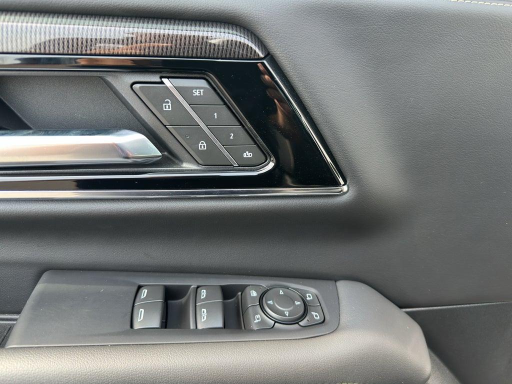 2025 GMC Yukon XL Elevation