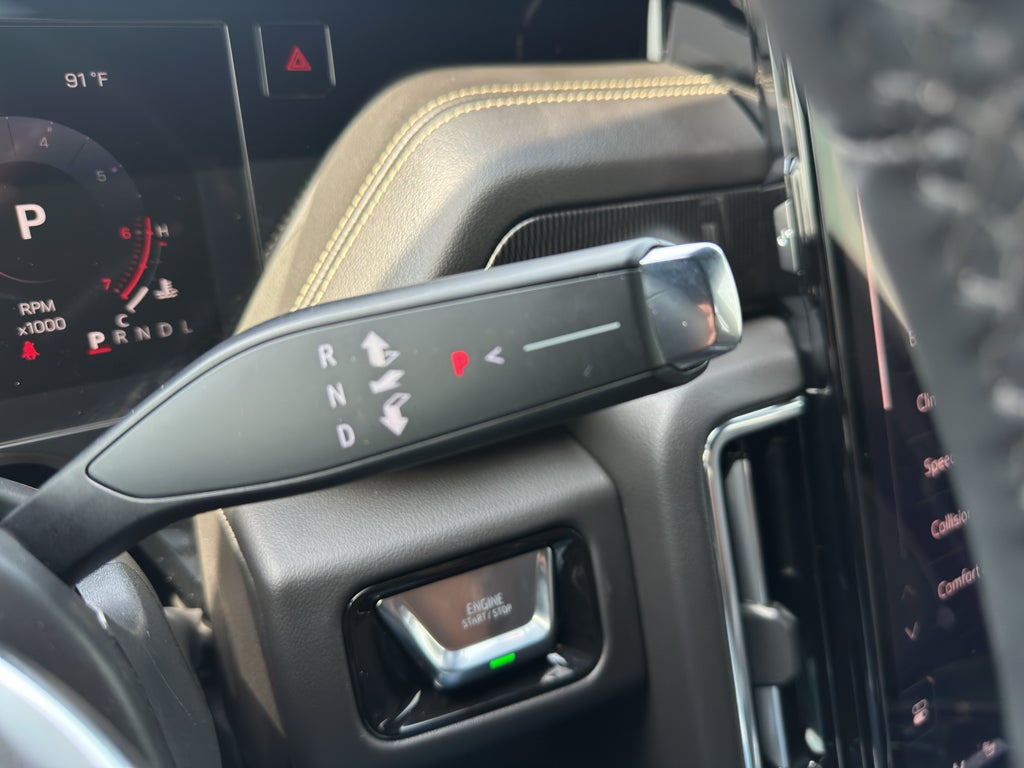 2025 GMC Yukon XL Elevation