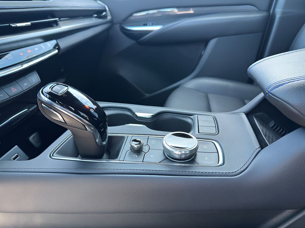 2024 Cadillac XT4 Sport