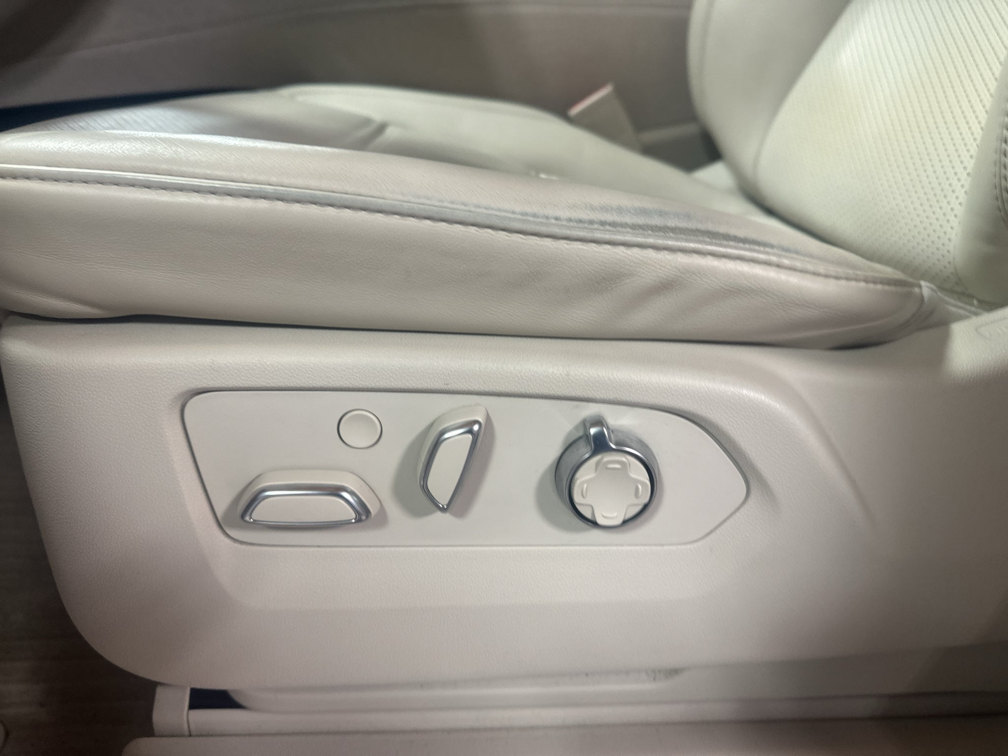 2023 Cadillac Escalade ESV 4WD Sport Platinum