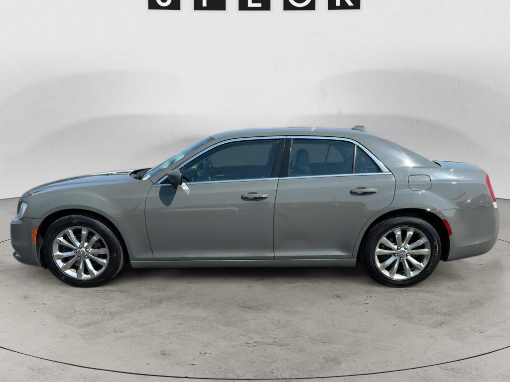 2017 Chrysler 300 Limited AWD