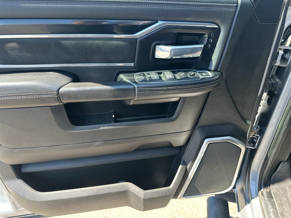 2022 RAM 2500 Laramie Crew Cab 4x4 6'4" Box