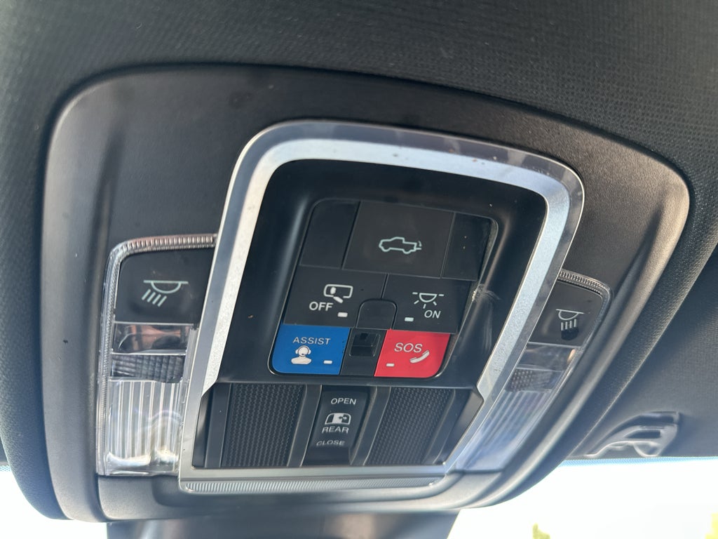 2022 RAM 2500 Laramie Crew Cab 4x4 6'4" Box