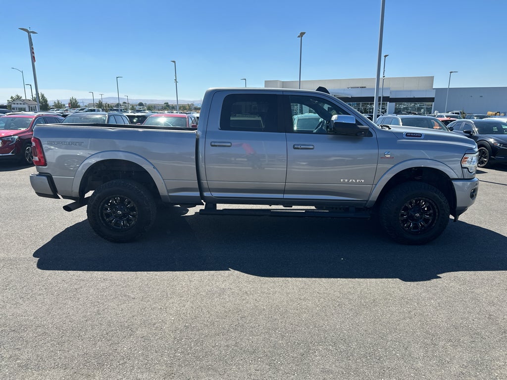 2022 RAM 2500 Laramie Crew Cab 4x4 6'4" Box