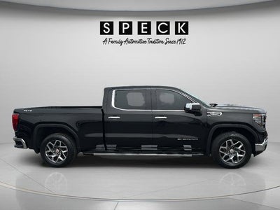 2022 GMC Sierra 1500 SLT