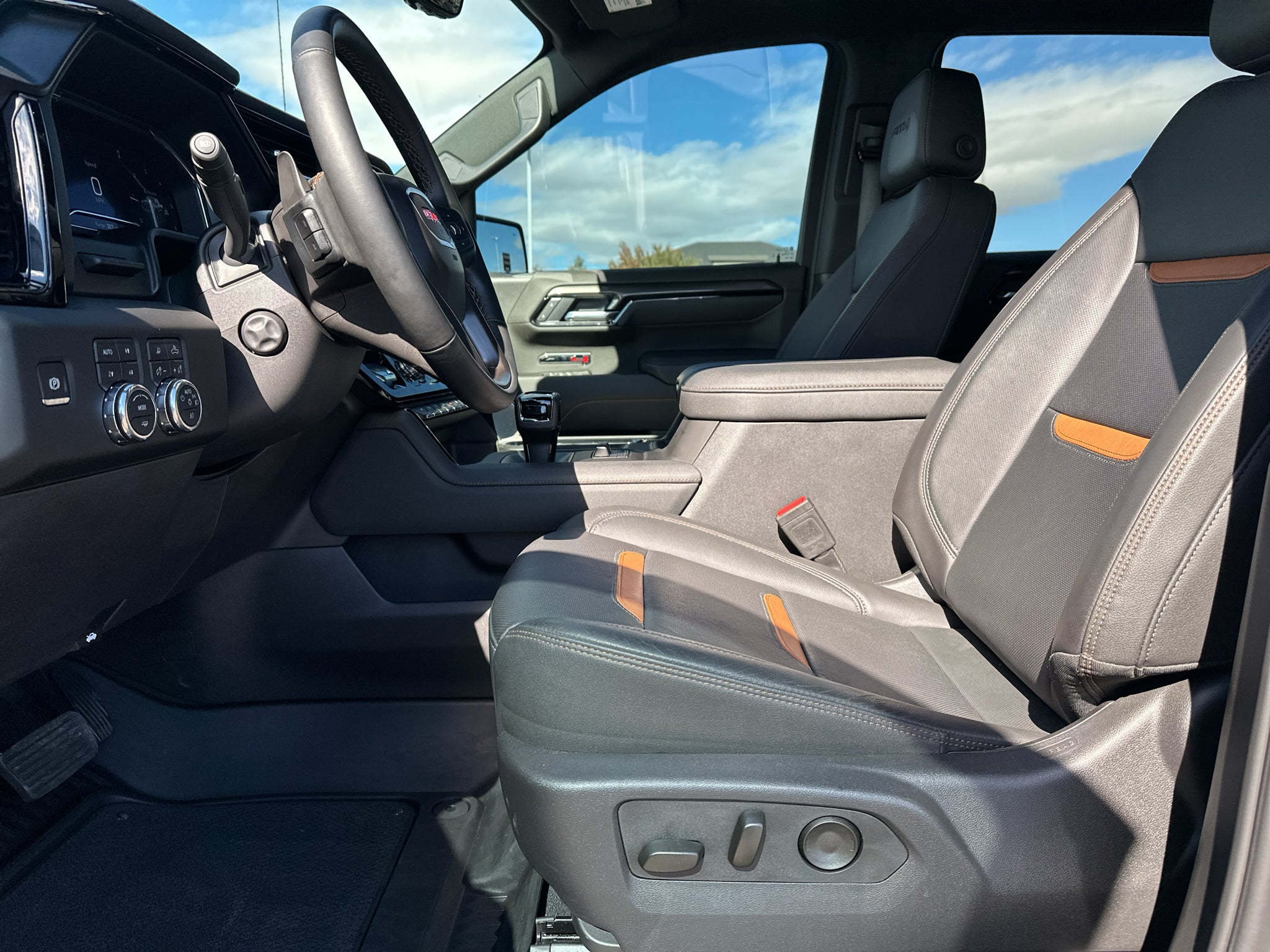 2025 GMC Sierra 1500 AT4