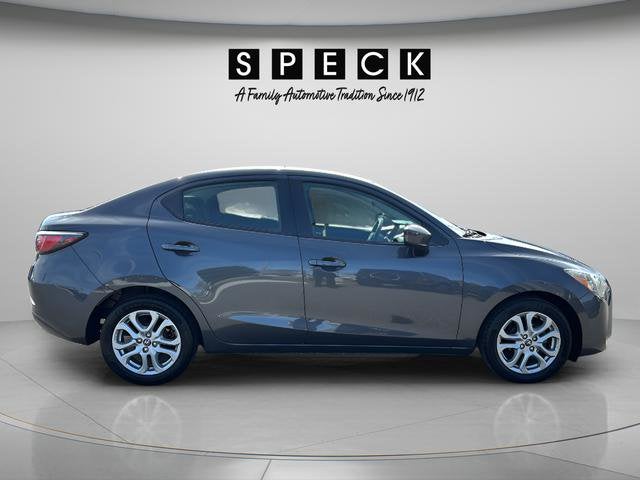 2018 Toyota Yaris iA Manual (Natl)