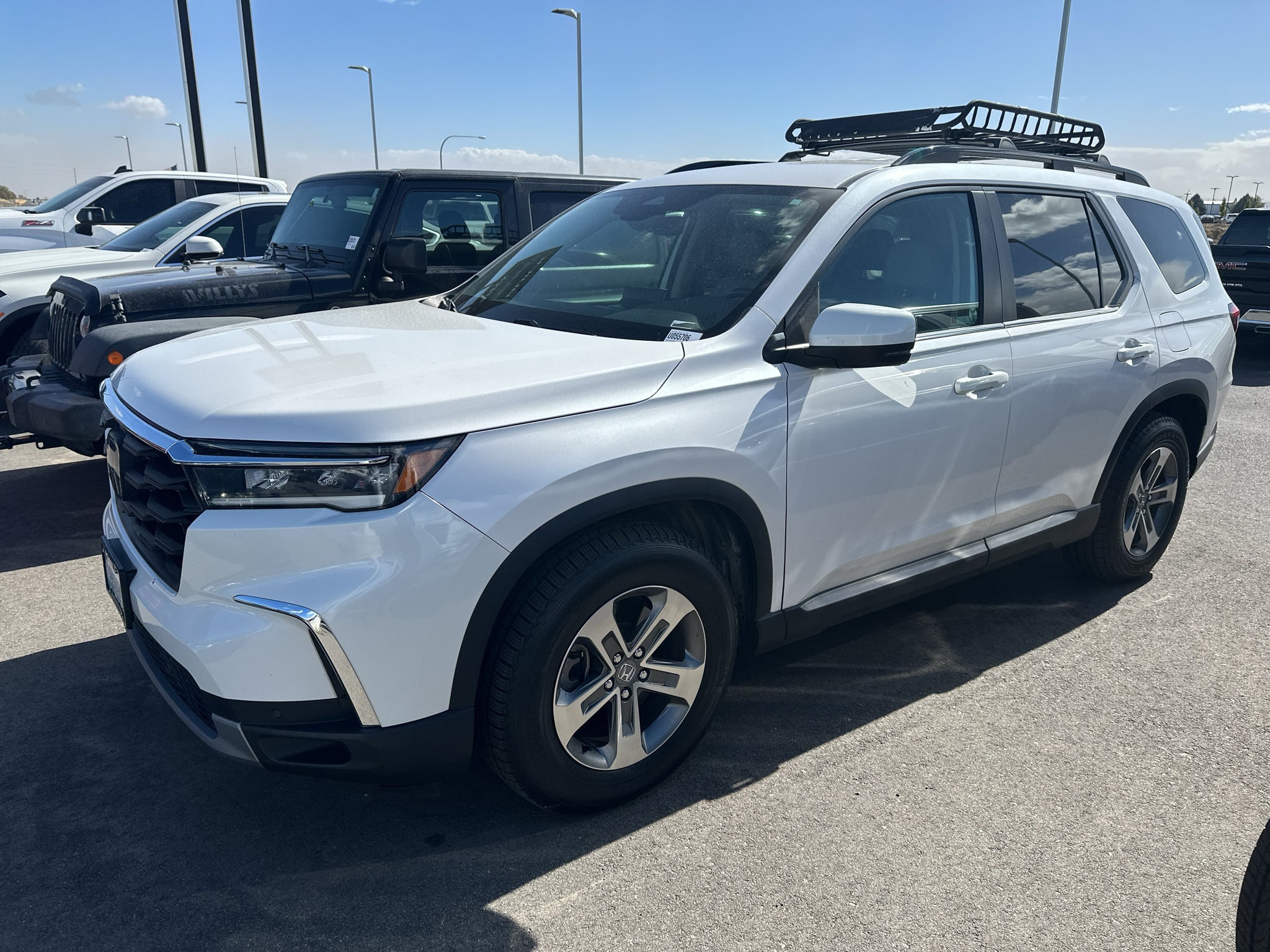 2023 Honda Pilot AWD EX-L 8 Passenger