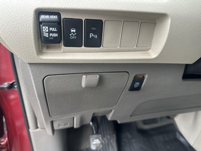 2019 Toyota Sienna XLE 8 Passenger